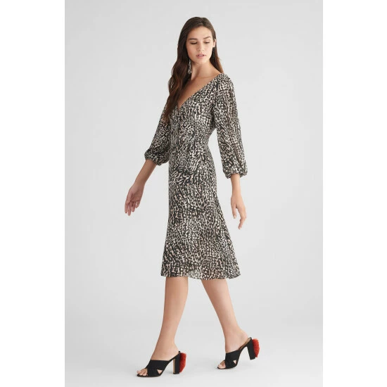 Sachin & Babi Lyla Dress Dresses Natural Cheetah 5 Sachin & Babi Lyla Dress Dresses Natural Cheetah - Image 5