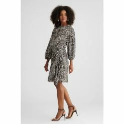 Sachin & Babi Sylvie Dress - Natural Cheetah - Final Sale Dresses 10 Sachin & Babi Sylvie Dress - Natural Cheetah - Final Sale Dresses -Sachin & Babi Shop unnamed file 873